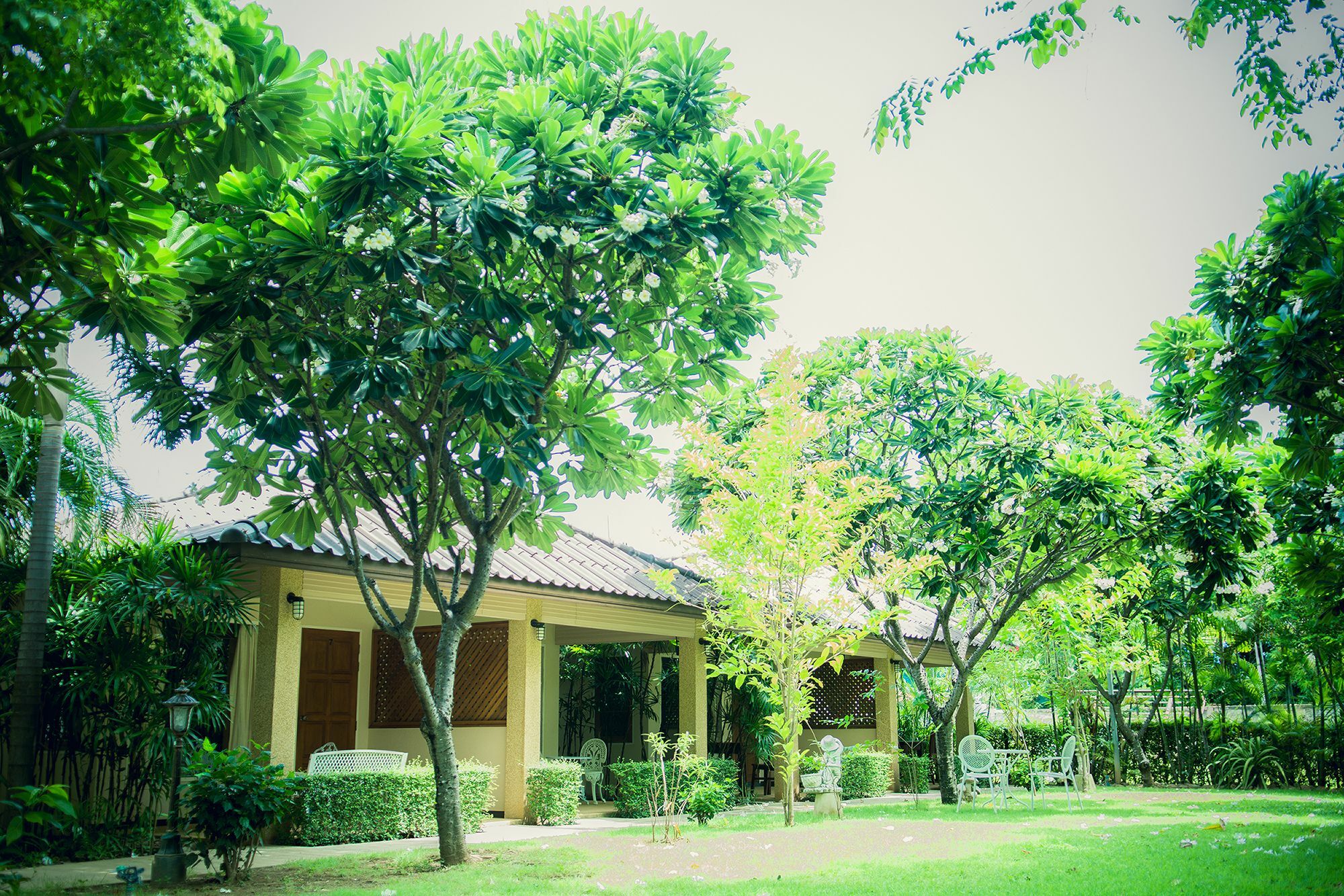 The Nine Guest House Kanchanaburi Exterior foto